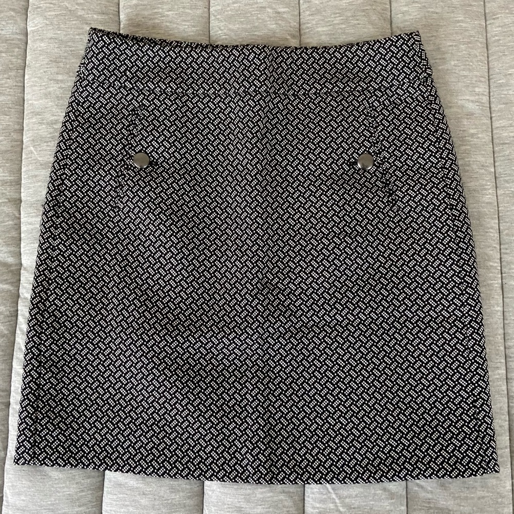 Loft patterned mini skirt. Never worn before.